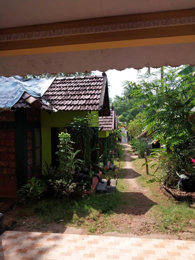 Cliff Garden Hotel Varkala Buitenkant foto