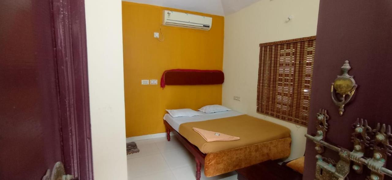 Cliff Garden Hotel Varkala Buitenkant foto